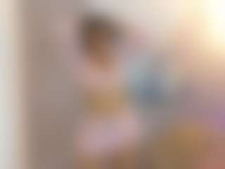 Gia Watsonn's Live Sex Cam Show