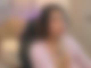 Gia Watsonn's Live Sex Cam Show