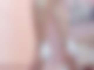 Gia Watsonn's Live Sex Cam Show
