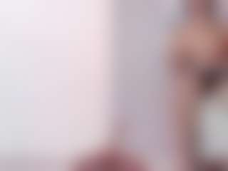 Gia Watsonn's Live Sex Cam Show