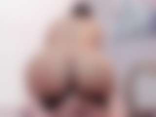 Live cam show with Gia Watsonn - Latina on sexylive.show | colombia