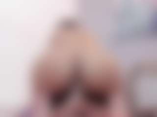 Gia Watsonn's Live Sex Cam Show