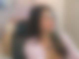 Gia Watsonn's Live Sex Cam Show