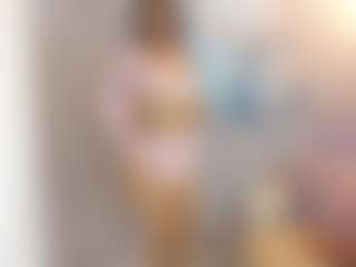 Gia Watsonn's Live Sex Cam Show