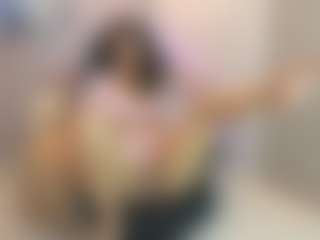 Gia Watsonn's Live Sex Cam Show