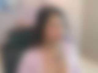 Gia Watsonn's Live Sex Cam Show