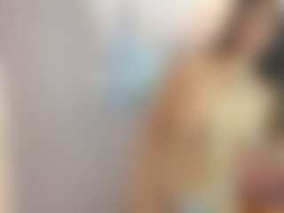 Gia Watsonn's Live Sex Cam Show