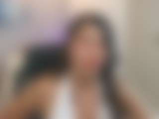 Live cam show with Gia Watsonn - Big Tits on camgirlchat.live