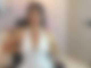 Gia Watsonn's Live Sex Cam Show
