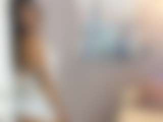 Gia Watsonn's Live Sex Cam Show