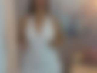 Gia Watsonn's Live Sex Cam Show