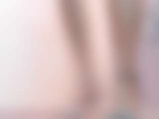 Gia Watsonn's Live Sex Cam Show