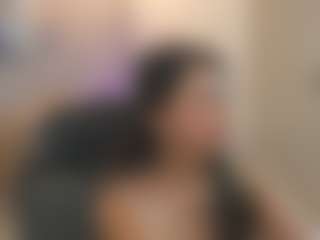 Gia Watsonn's Live Sex Cam Show