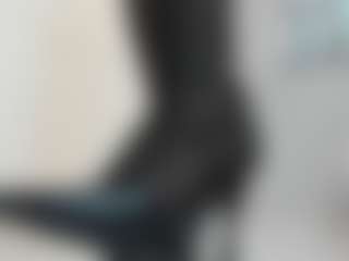 Live cam show with Gia Watsonn - Twerk Latina on MyBangCams | colombia