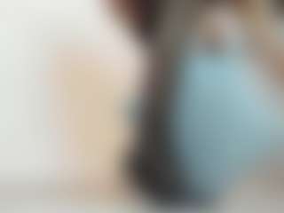 Live cam show with Gia Watsonn - Shaved on Camsoda
