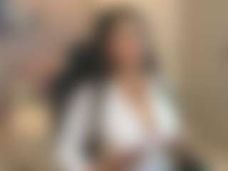 Gia Watsonn's Live Sex Cam Show
