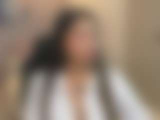 Live cam show with Gia Watsonn - Athletic Bedroom on CSO-WL