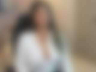 Live cam show with Gia Watsonn - Natural on Strip Flash - Live Sex Shows