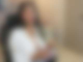 Live cam show with Gia Watsonn - Solo on Camsoda