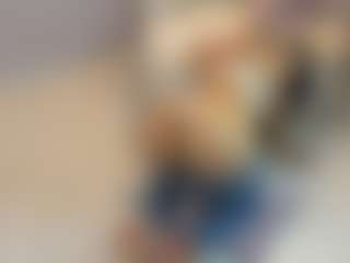 Gia Watsonn's Live Sex Cam Show