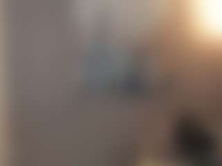 Live cam show with Gia Watsonn - Living Room on SxyPornLive