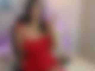 Live cam show with Gia Watsonn - Athletic Blowjob on Soda Cam