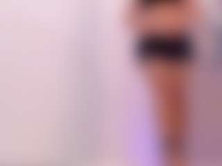 Gia Watsonn's Live Sex Cam Show