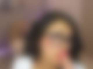 Gia Watsonn's Live Sex Cam Show