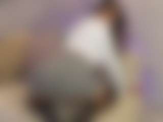 Gia Watsonn's Live Sex Cam Show