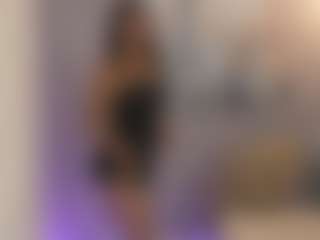 Live cam show with Gia Watsonn - Curvy Latina on Camsoda | colombia