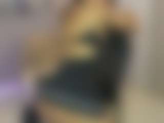 Gia Watsonn's Live Sex Cam Show