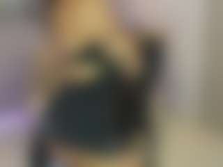 Gia Watsonn's Live Sex Cam Show