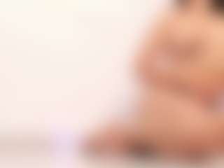 Gia Watsonn's Live Sex Cam Show