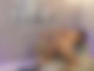Gia Watsonn's Live Sex Cam Show