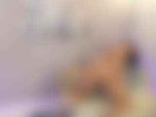Gia Watsonn's Live Sex Cam Show