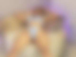 Gia Watsonn's Live Sex Cam Show