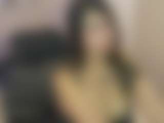 Gia Watsonn's Live Sex Cam Show