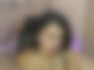 Gia Watsonn's Live Sex Cam Show
