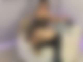 Gia Watsonn's Live Sex Cam Show