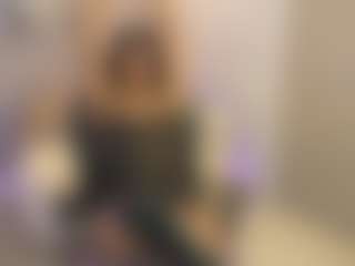 Gia Watsonn's Live Sex Cam Show