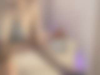Gia Watsonn's Live Sex Cam Show