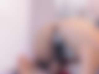 Gia Watsonn's Live Sex Cam Show