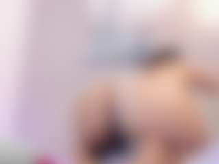 Gia Watsonn's Live Sex Cam Show