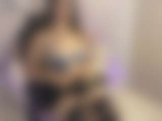 Gia Watsonn's Live Sex Cam Show