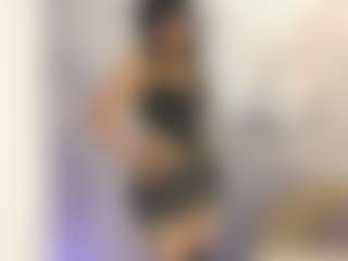 Live cam show with Gia Watsonn - Fingering MILF on AdultVida.com