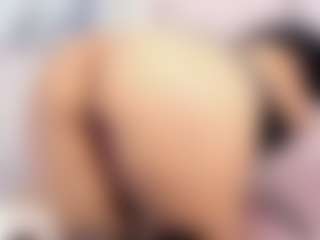 Gia Watsonn's Live Sex Cam Show