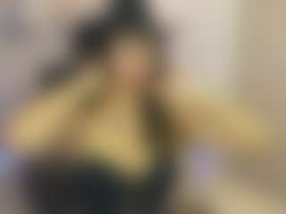 Gia Watsonn's Live Sex Cam Show