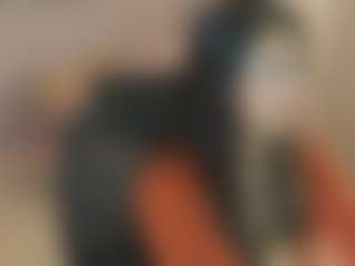 Gia Watsonn's Live Sex Cam Show
