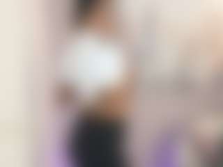 Gia Watsonn's Live Sex Cam Show