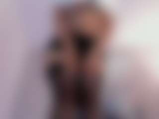 Gia Watsonn's Live Sex Cam Show